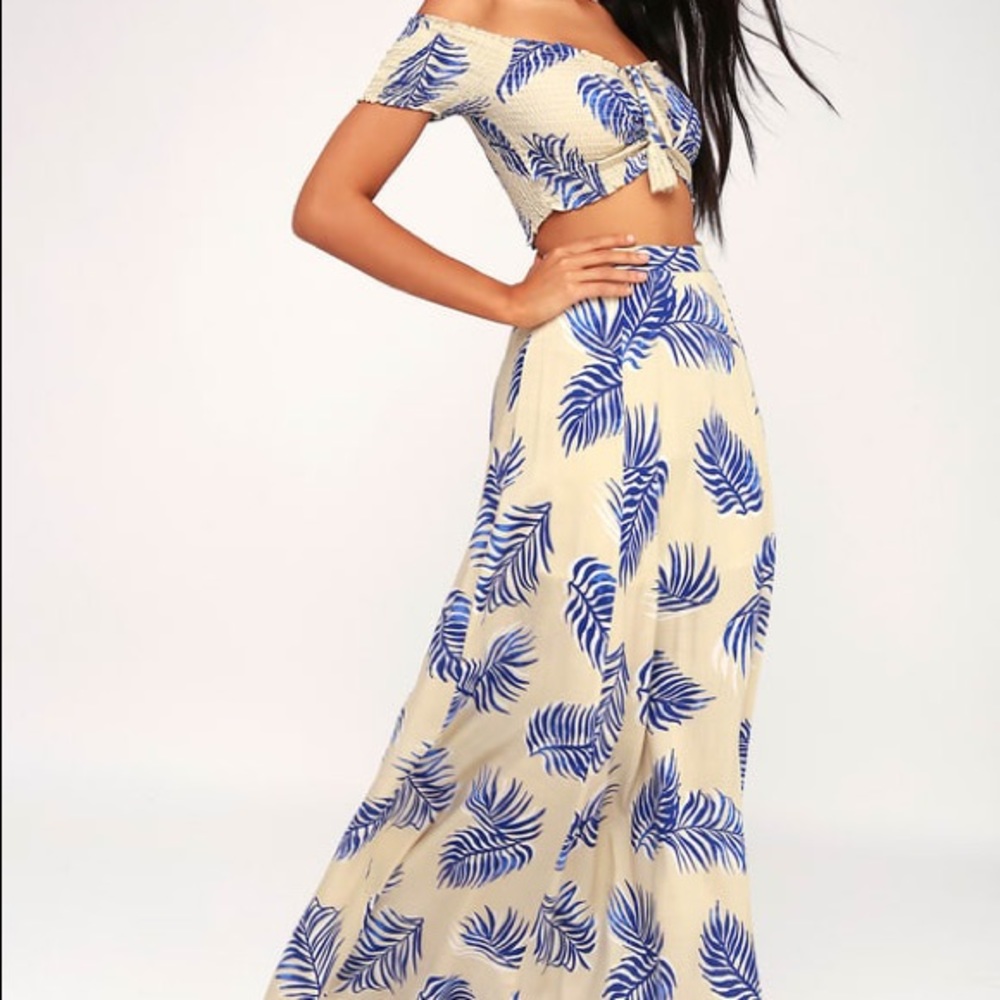LULU’S TWO-PIECE MAXI